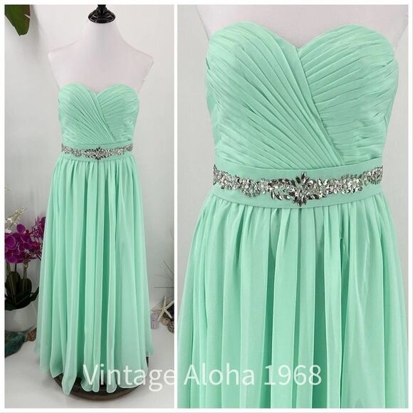 Evening Gown Dress Pre Loved Soft Green - Picture 1 of 5